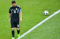 开云官网-冰岛被俄罗斯逼平，保持小组中游位置