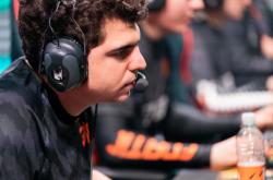 开云平台-FNC横扫DK，Ruler操刀奇招英雄翻盘半决赛2:1（北京）