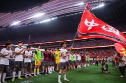 开云体育app-激烈角逐！球队备战准备迎战对手