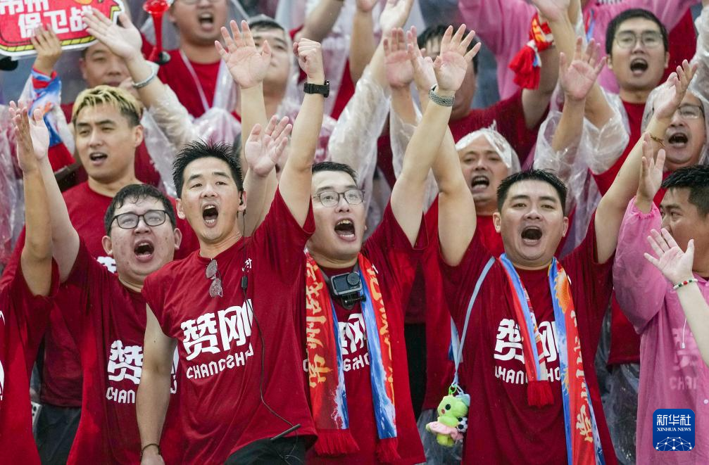 足球强队将在国内联赛上演精彩对抗