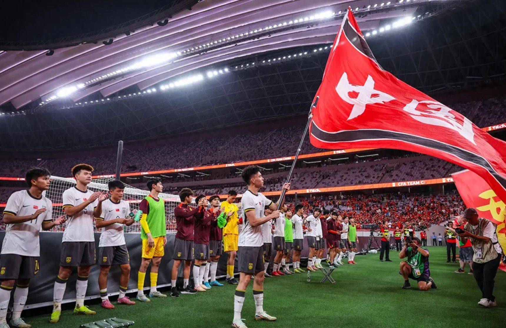 激烈角逐!球队备战准备迎战对手 激烈角逐!球队备战准备迎战对手