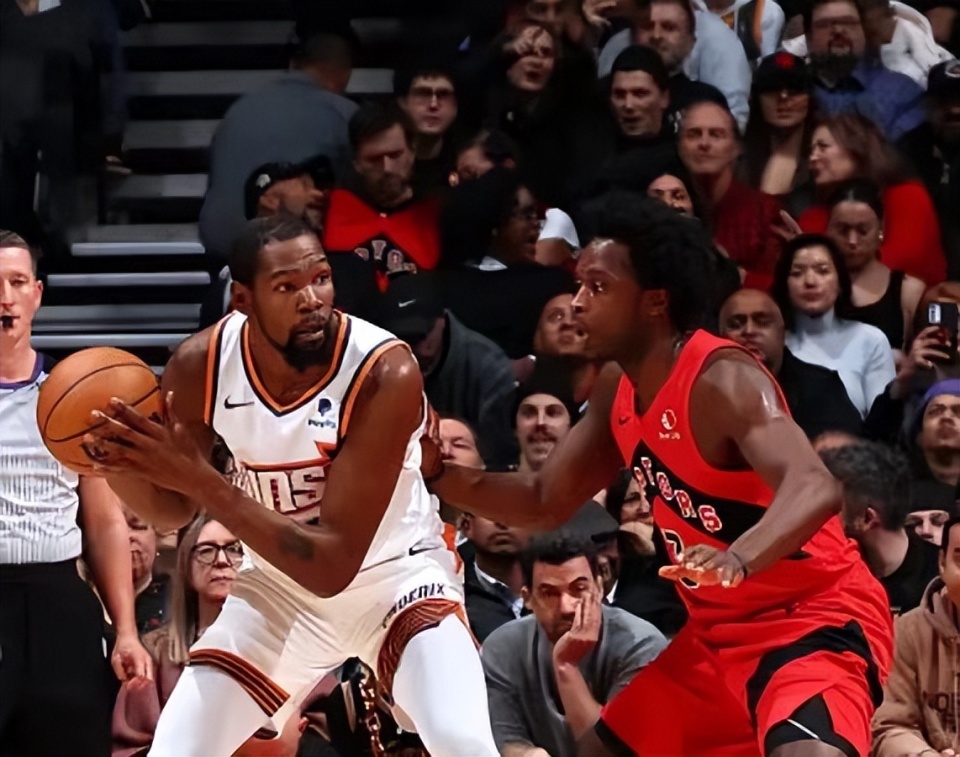 包含天津队完胜猛龙，布克统治全场的词条