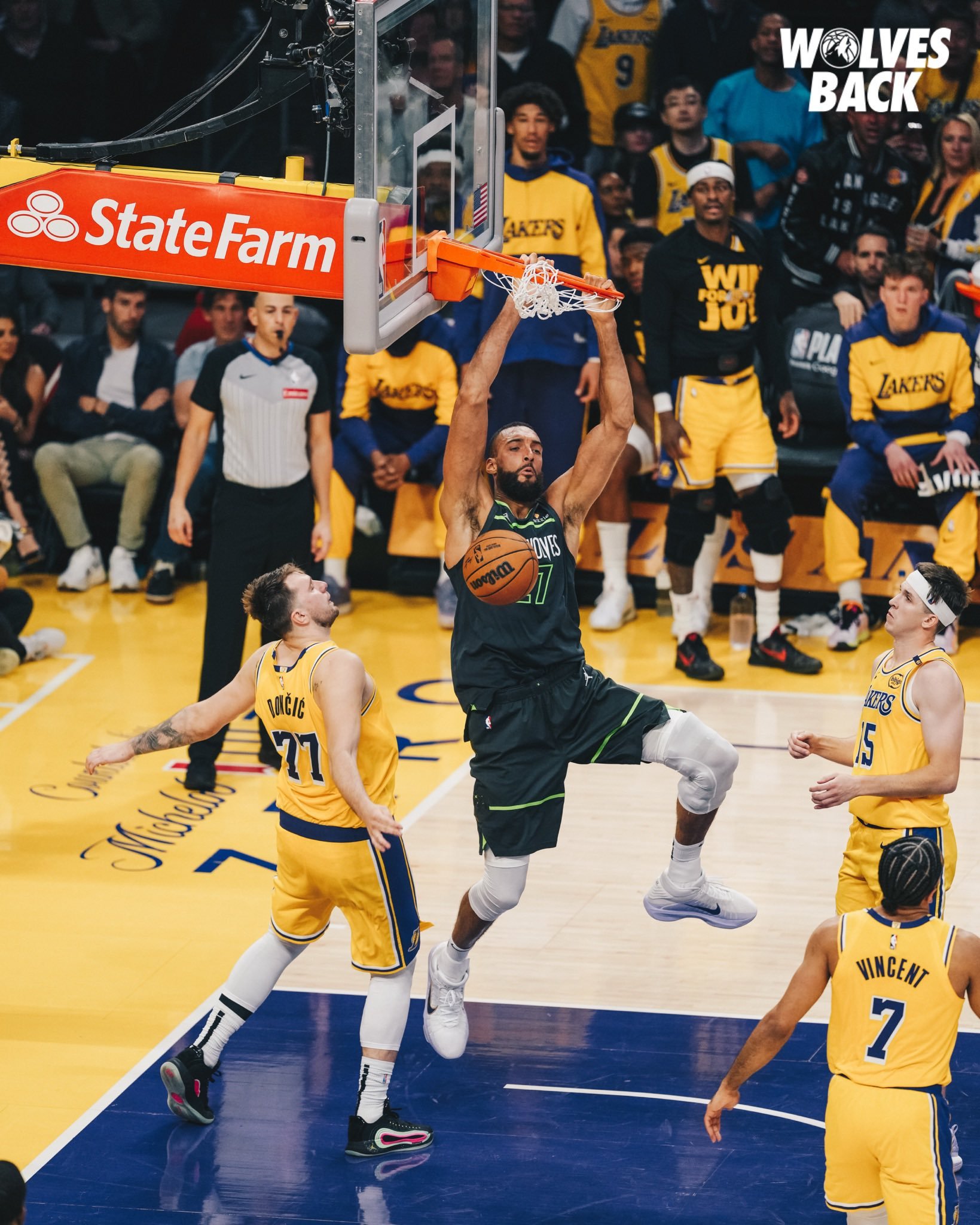 凯尔特人完胜雷霆,戈贝尔关键制胜的简单介绍 凯尔特人完胜雷霆,戈贝尔关键制胜的简单介绍