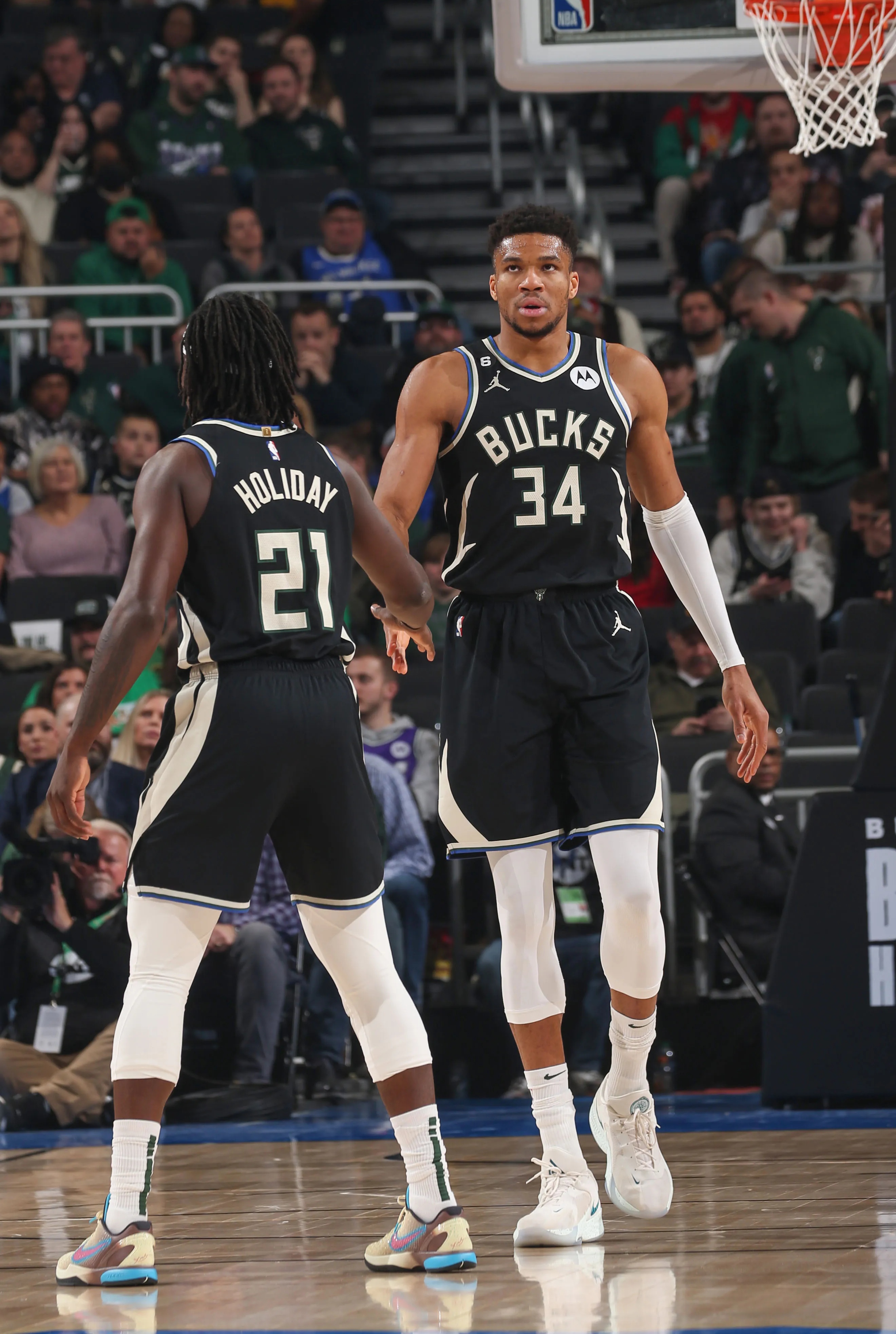 包含辽宁队鏖战灰熊,霍勒迪刷新纪录的词条 包含辽宁队鏖战灰熊,霍勒迪刷新纪录的词条